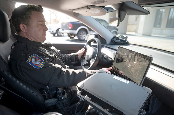 SRX POLICE TESLA 2