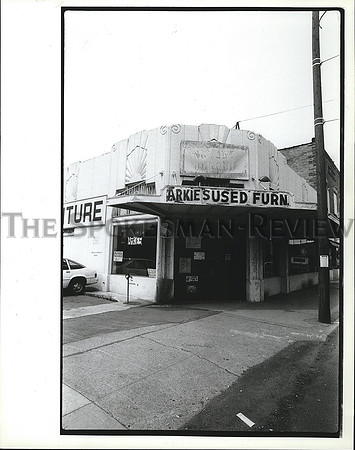 1991 Press Photo Storefront on Hillyard
