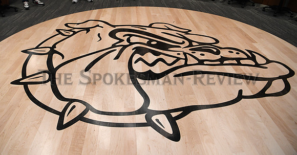 SRX GONZAGA MENS LOCKER ROOM 20