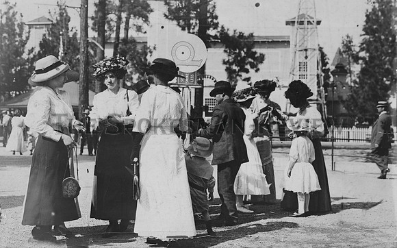 NATATORIUM PARK IN 1900S