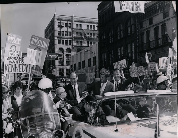 1963 Press Photo Sen John Kennedy campaigns in Spokane in 1949