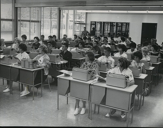 1963 Press Photo Ferris High School typing class