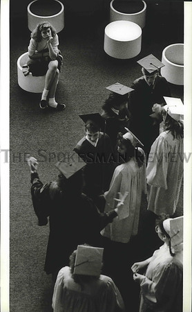 1990 Press Photo University High School seniors fall in line for commencement