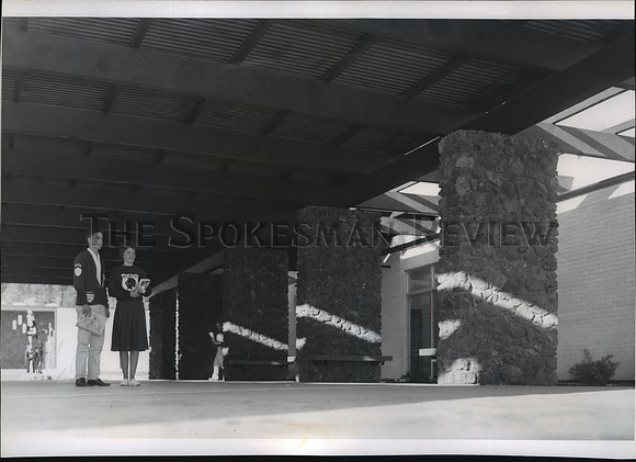 1961 Press Photo Two students view new East Valley High School