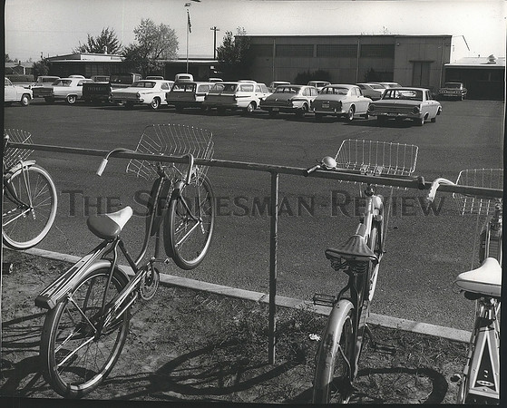 1965 Press Photo Parking lot at Larson Air Force Base Elementary School