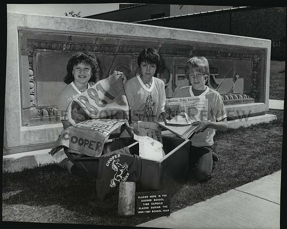 1981 Press Photo Dina Matson, Jeannette Finley, Jeremy Gennett of Cooper School
