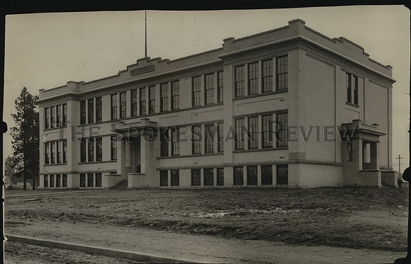 1935 Press Photo Coeur d'Alene High School's new building nearing completion