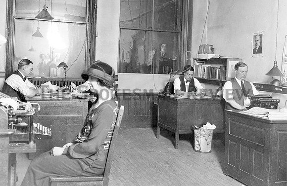 SPOKESMAN-REVIEW NEWS ROOM, 1923