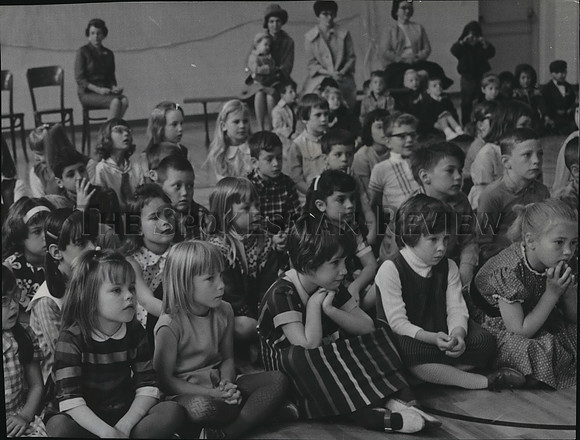 1967 Press Photo School Children, First Graders at Cheney Elementary