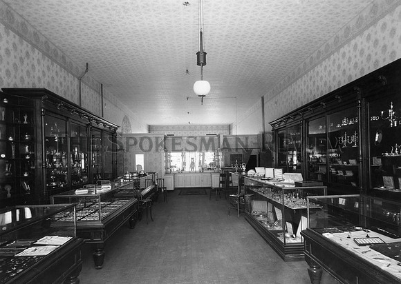 L.B. BOOKER, JEWELER