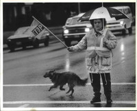 1992 Press Photo  Claudia Magnuson-crossing guard near Willard Elementary School