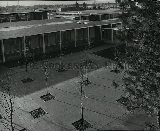 1967 Press Photo The Courtyard at Ferris School, Spokane