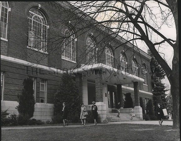 1968 Press Photo Colleges- Hargreaves Library- Eastern Washington State College