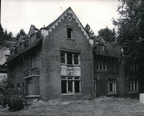 LINDEN HALL