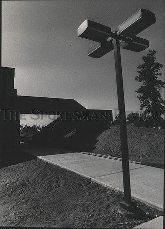 1970 Press Photo Light post at Garry Junior High School