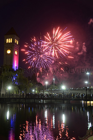FIREWORKS IN RIVERFRONT PARK