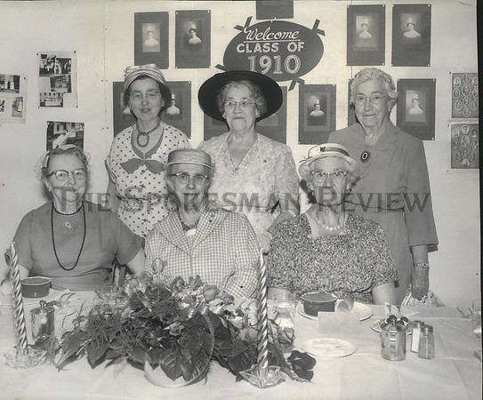 1960 Press Photo Ann Wetterhuus et al  Deaconess hospital school of nursing 1910