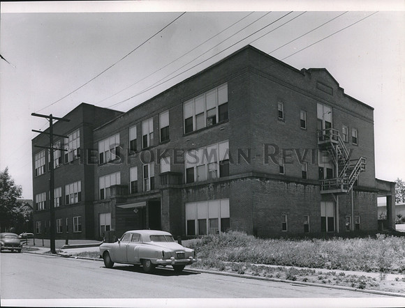1955 Press Photo Old Hillyard High School building exterior