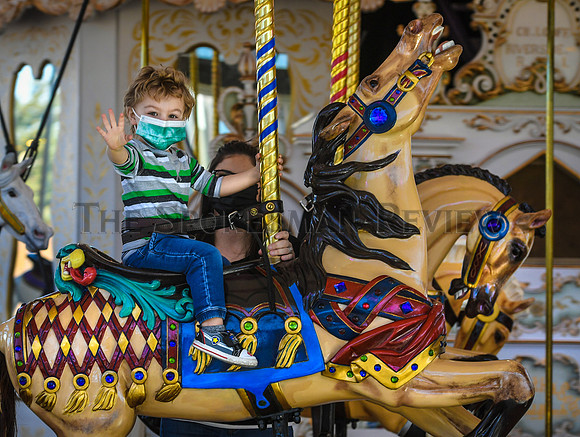 SRX CARROUSEL 1