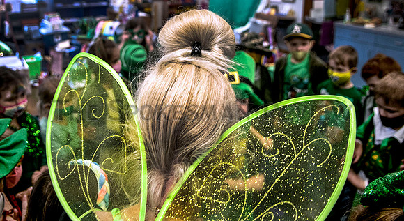 srx_Kinder_Magic_St_Patrick's_Day_1_.jpg