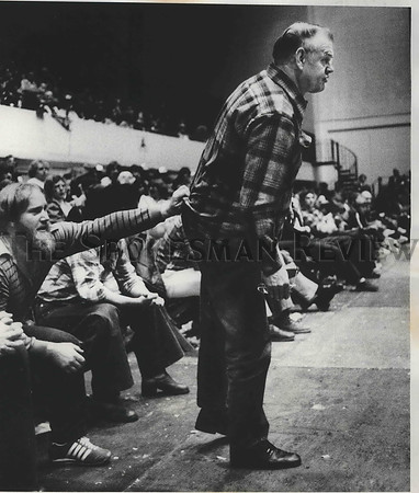 1980 Press Photo Don Bernard, a Morton Huskie basketball fan, cheers on Huskies