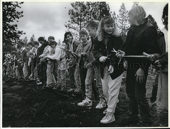 1988 Press Photo Future Lakeside High School students at groundbreaking