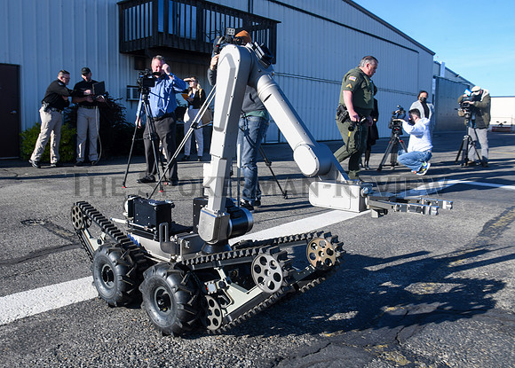 SRX BOMB ROBOT 1