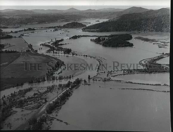1975 Press Photo Flooded farmland of Harrison, Idaho caused by Coeur d'Alene Rvr