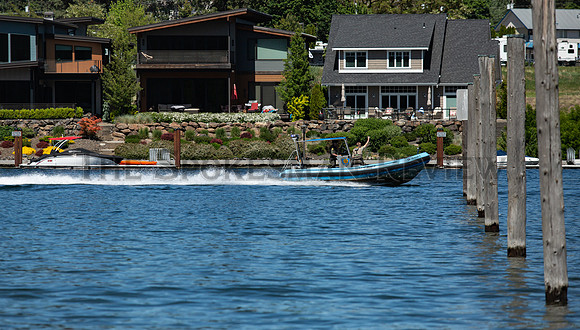 SRX HOLIDAY BOATING 13