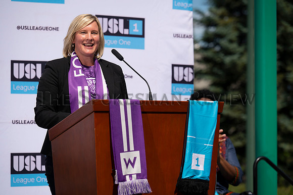 SRX_USL-W PRESSER 1