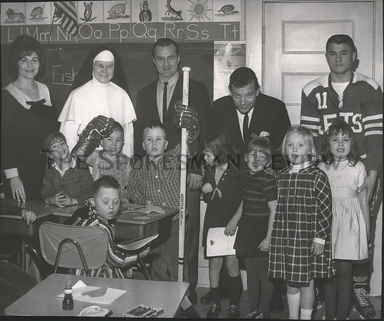1966 Press Photo Spokane Jets supports the Antonian School for Special Children