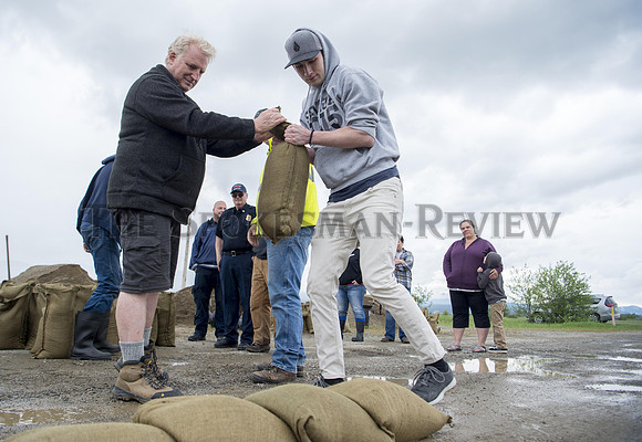 SAND BAGGING 3