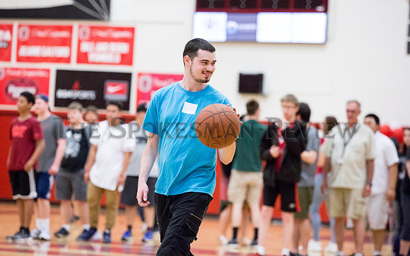 SRX_Walk_On_Basketball_2