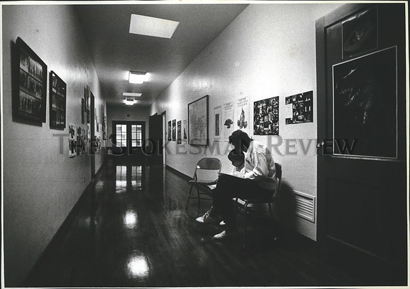 1994 Press Photo Diane Kane and student Nicholas Trechter at St. Paschal School