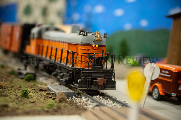 SRX TRAIN MAN 9