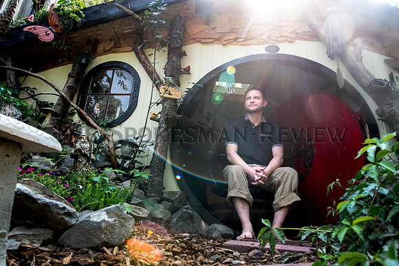 SRX_HOBBITHOUSE_003_TT