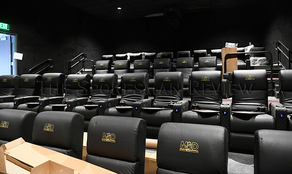 SRX MOVIE & DINNER THEATER 6