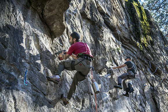 DISHMAN CLIMBING 1