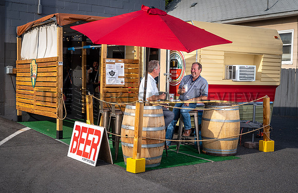 SRX_CAMP TAPS BEER TRAILER 1