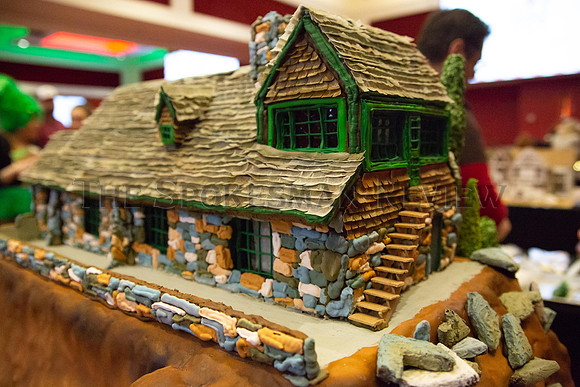 SRX GINGERBREAD 1