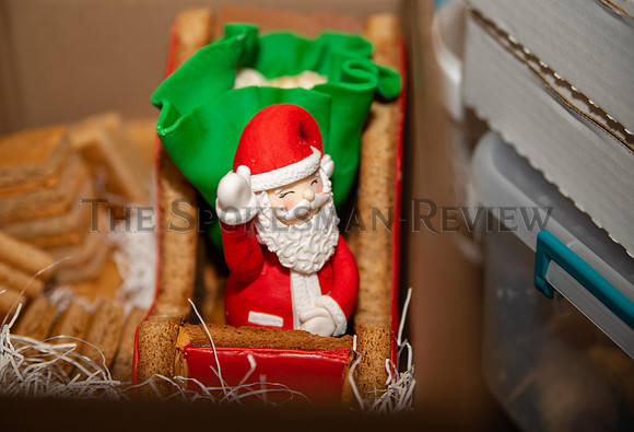 SRX GINGERBREAD 4