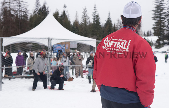 SRX_SNOWSHOE_SOFTBALL2