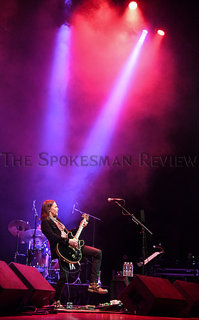 MYLES KENNEDY 3