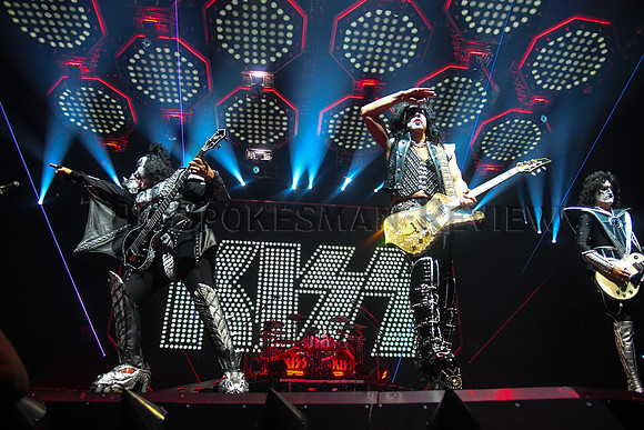 SRX KISS 19