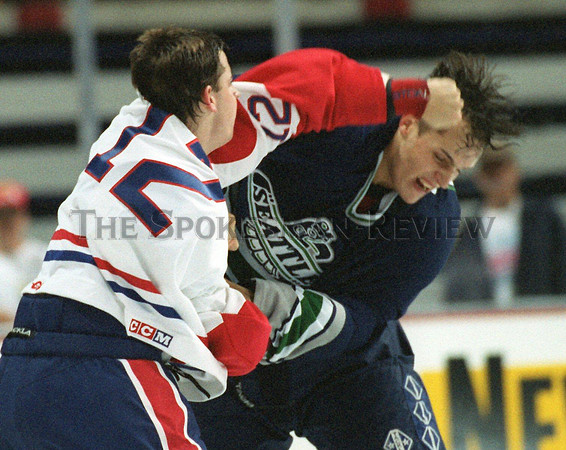 CHIEFS FIGHT GRAF SEATTLE LIBO