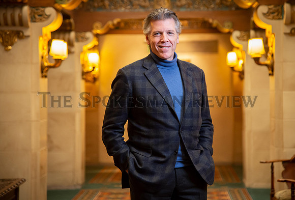 SRX_THOMAS HAMPSON