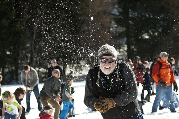 srx_CDA_snowball_fight_6_.jpg