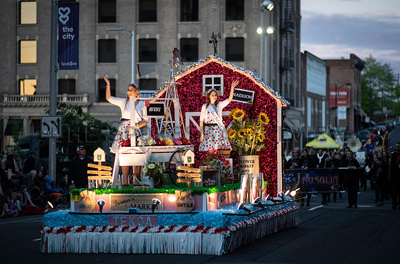 SRX_PARADE_6