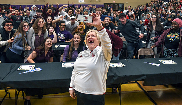 SRX ROGERS SIGNING DAY 1
