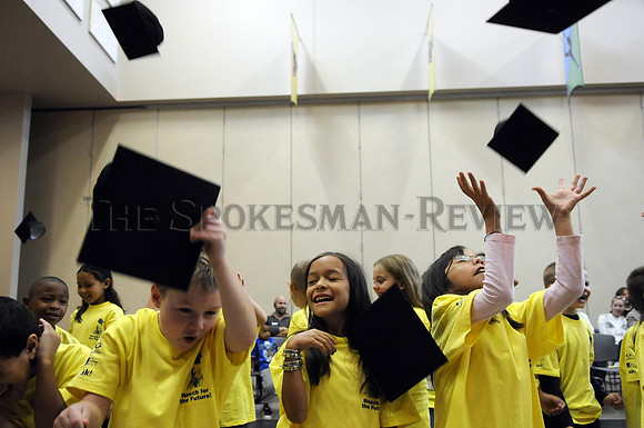 LIDGERWOOD STUDENTS CELEBRATE